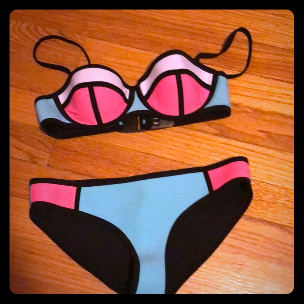 TRIANGL Swim suit